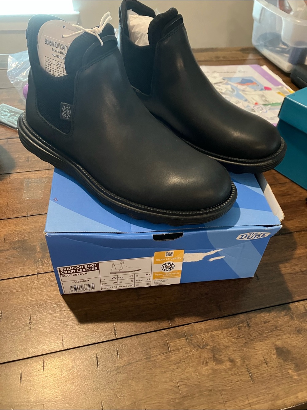 Hey Dude Women’s Branson Boot - waterproof leather- sz 7- black